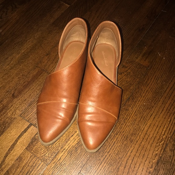 Universal Thread Shoes - Universal thread brown flats size 7